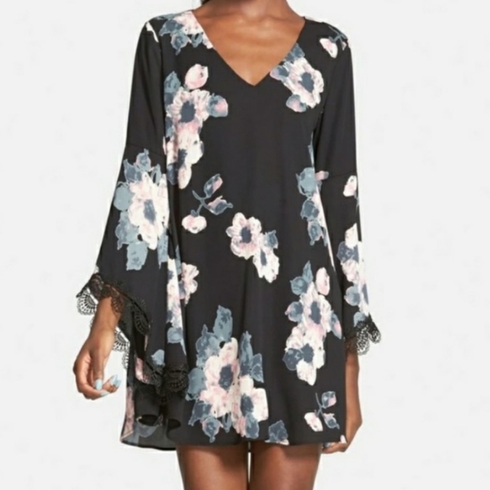 ASTR Black Floral Print Bell Sleeve Dress Women's Size XSmall
